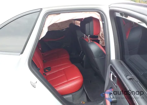 2024 Porsche Macan T z USA, uszkodzony, nr VIN WP1AA2A56RLB08446